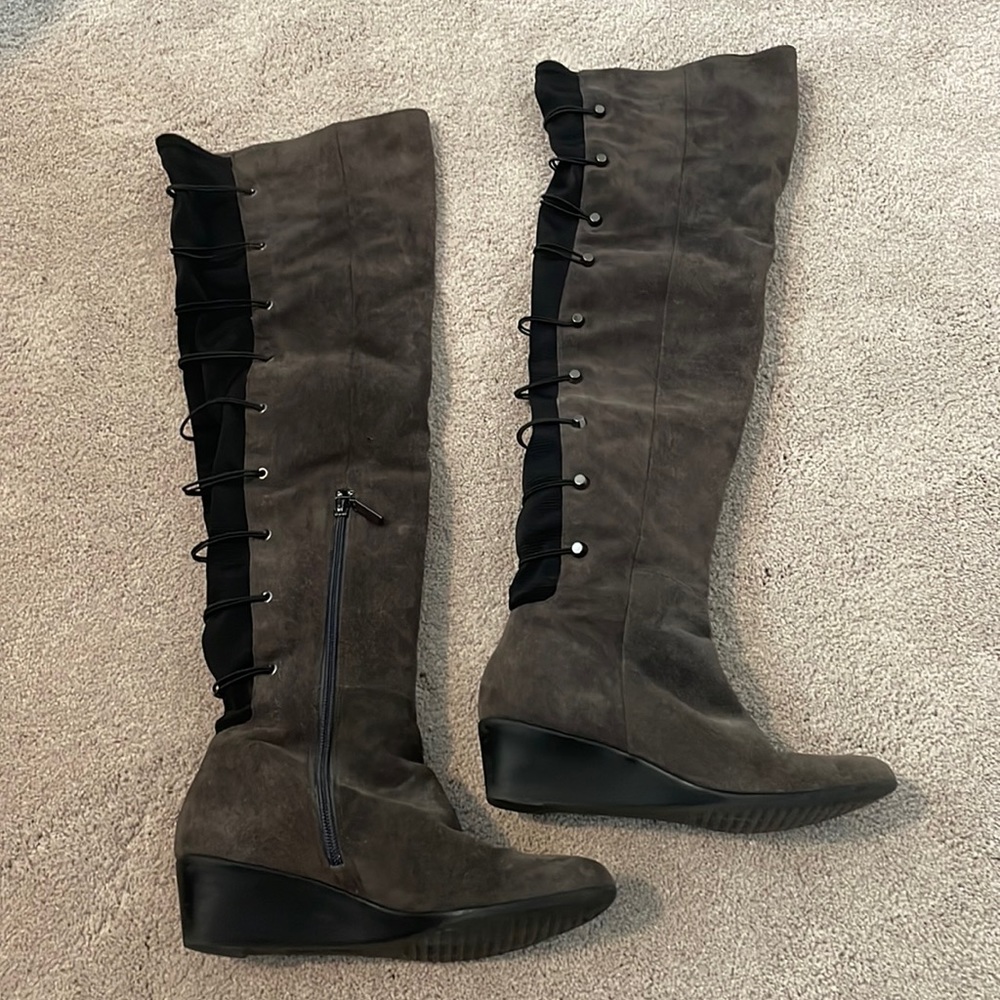 Calvin Klein women’s suede over the knee boot size 7.5
